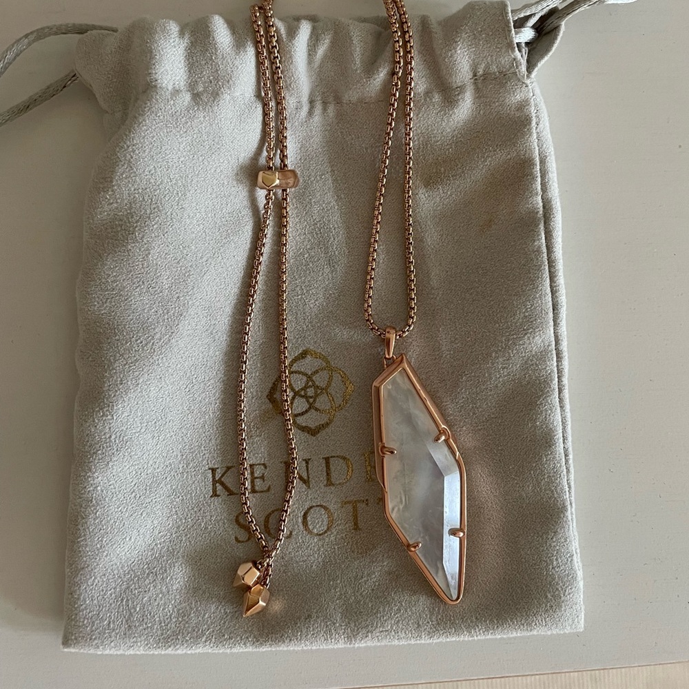 Kendra Scott long adjustable rose gold color pearl necklace
